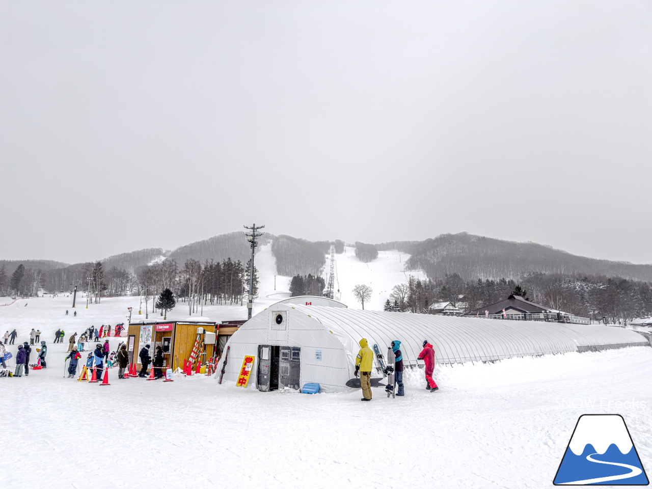 キャンモアスキービレッジ｜アットホームな人の優しさがもたらす、居心地の良さ…。スペックなどの数字では表すことが出来ない、スケール感の大きな素晴らしきローカルスキー場♪